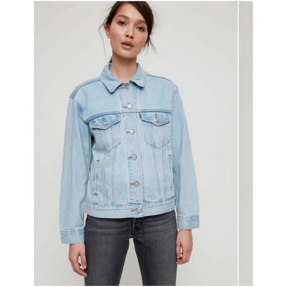 NEW Levi's Ex-Boyfriend Light Wash Jean Jacket - Picture 2 of 7